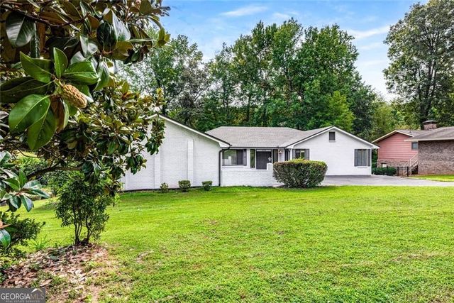 234 Shadow Lake Drive SW, Lilburn, GA 30047