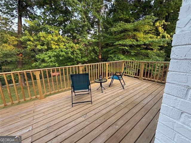234 Shadow Lake Drive SW, Lilburn, GA 30047