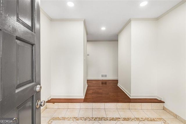 234 Shadow Lake Drive SW, Lilburn, GA 30047