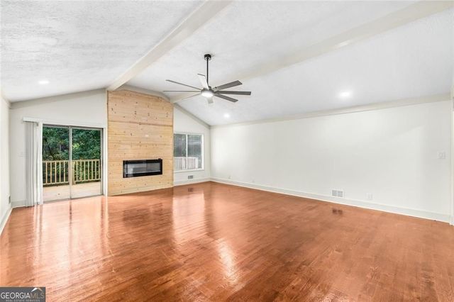 234 Shadow Lake Drive SW, Lilburn, GA 30047