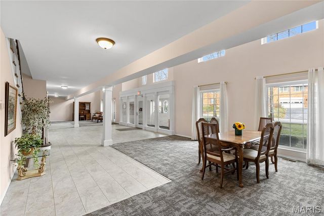 974 Claytonbrook Drive 1A, Ballwin, MO 63011