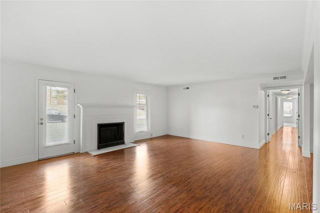 974 Claytonbrook Drive 1A, Ballwin, MO 63011