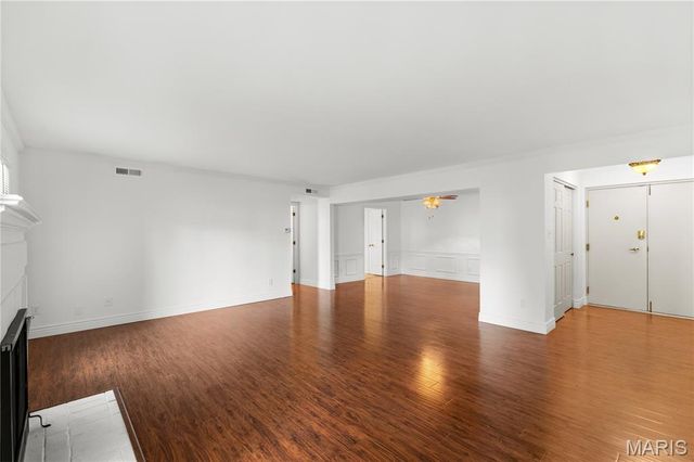 974 Claytonbrook Drive 1A, Ballwin, MO 63011