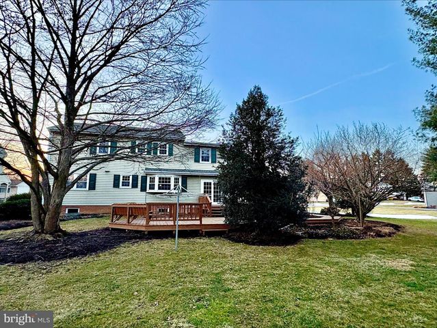 3710 LITTLE MAC DR, Landisville, PA 17538
