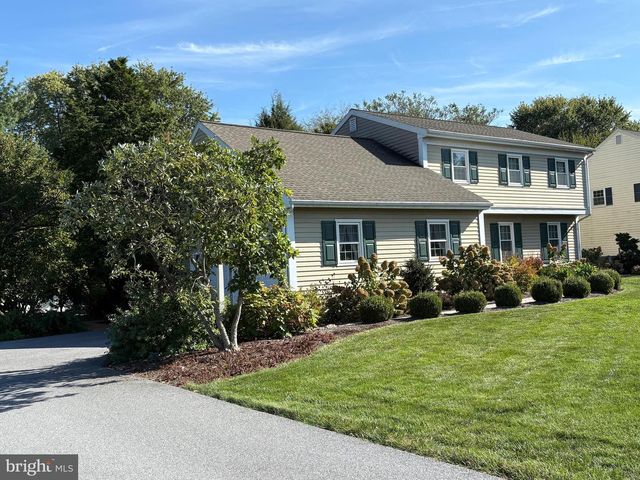 3710 LITTLE MAC DR, Landisville, PA 17538