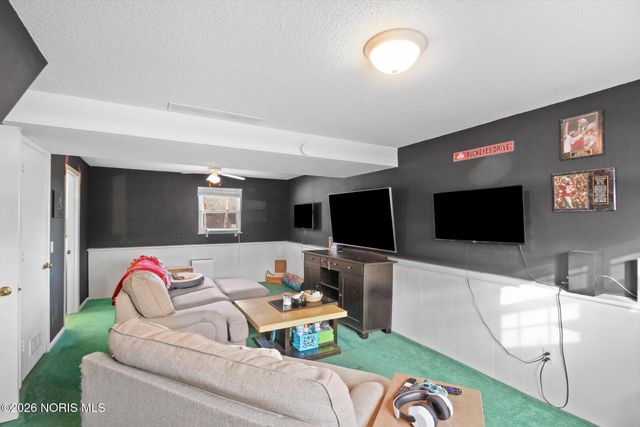 2611 Coveview Drive, Toledo, OH 43611