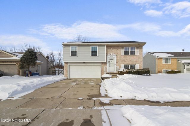 2611 Coveview Drive, Toledo, OH 43611