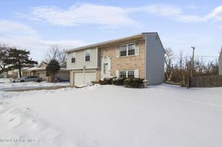 2611 Coveview Drive, Toledo, OH 43611