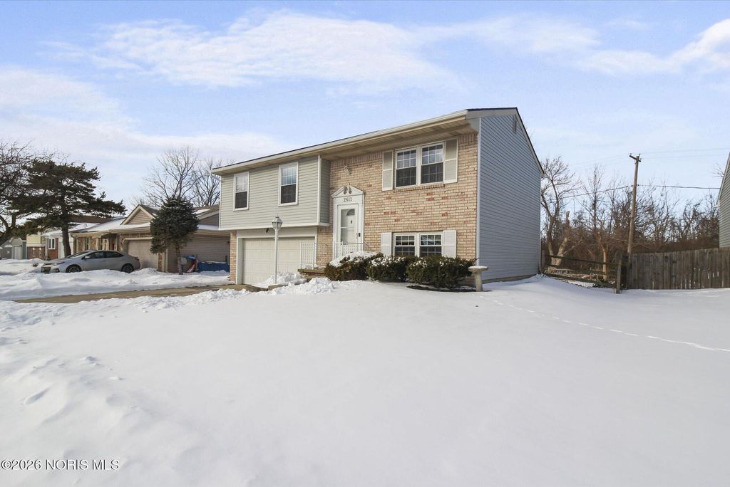 2611 Coveview Drive, Toledo, OH 43611