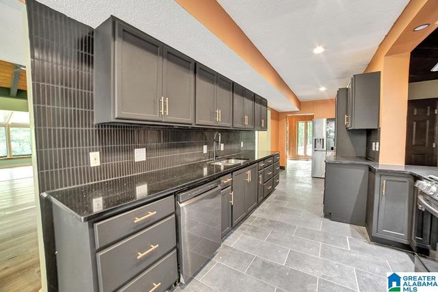 2409 CAHABA RIVER ESTATES, Hoover, AL 35244
