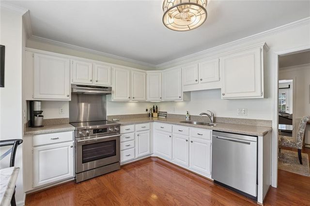 13 Sycamore Station, Decatur, GA 30030