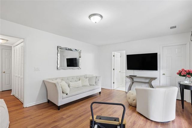 13 Sycamore Station, Decatur, GA 30030