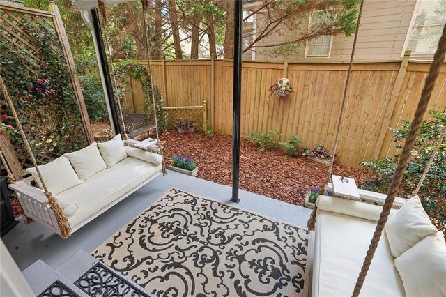 13 Sycamore Station, Decatur, GA 30030