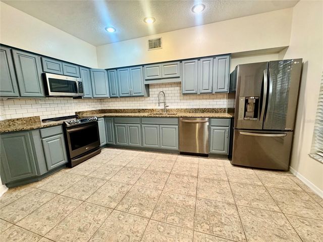2800 COUNTRYSIDE BOULEVARD 1, Clearwater, FL 33761