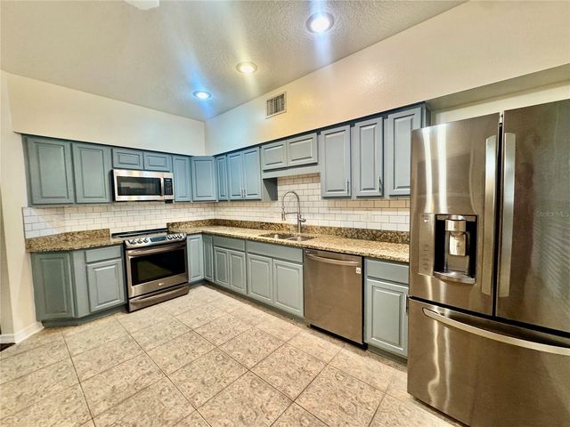2800 COUNTRYSIDE BOULEVARD 1, Clearwater, FL 33761