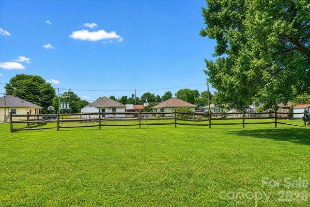 46 Linford Street, Belmont, NC 28012