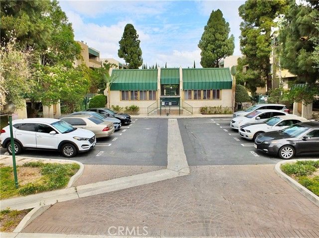 12121 Centralia Street 206, Lakewood, CA 90715