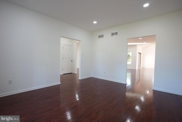 3111 S EAST BLVD, Vineland, NJ 08360