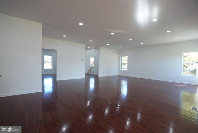 3111 S EAST BLVD, Vineland, NJ 08360