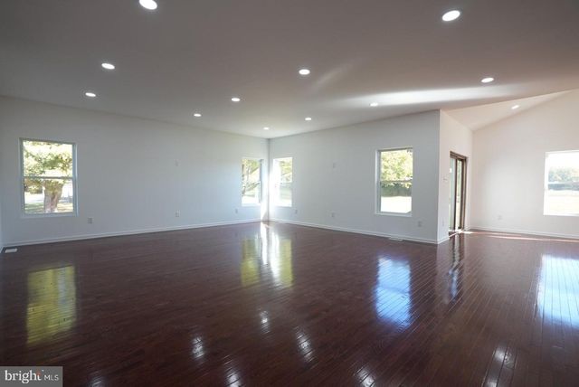 3111 S EAST BLVD, Vineland, NJ 08360