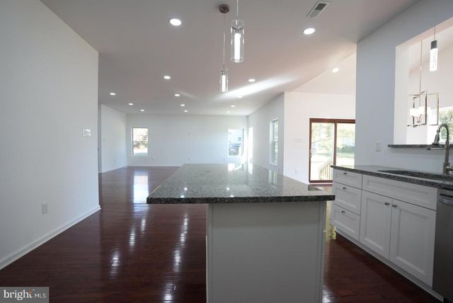 3111 S EAST BLVD, Vineland, NJ 08360