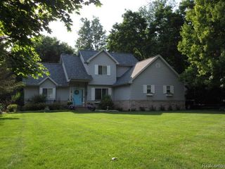 11356 Tall Shadows Court, Hamburg Township, MI 48169