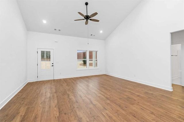 118 Henson Drive, Monroe, GA 30655