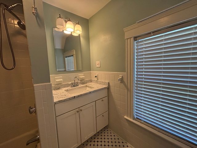 603 High Street 2, Medford, MA 02155