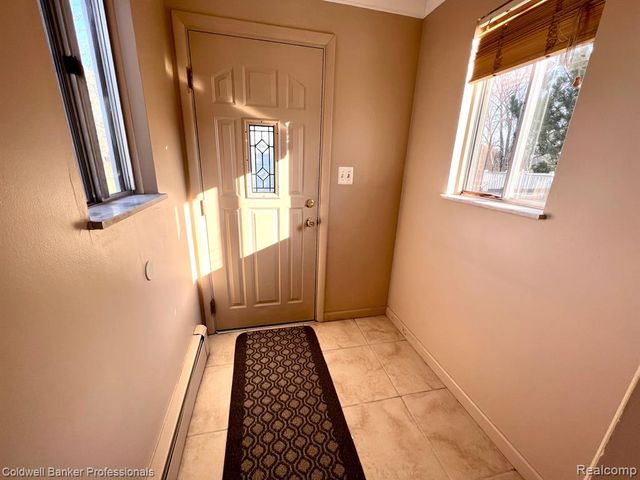 1716 Milverton Drive, Troy, MI 48083
