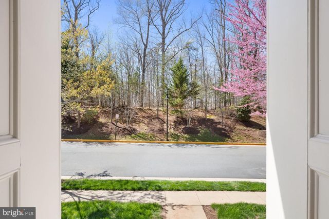 6060 ASTER HAVEN CIR, Haymarket, VA 20169
