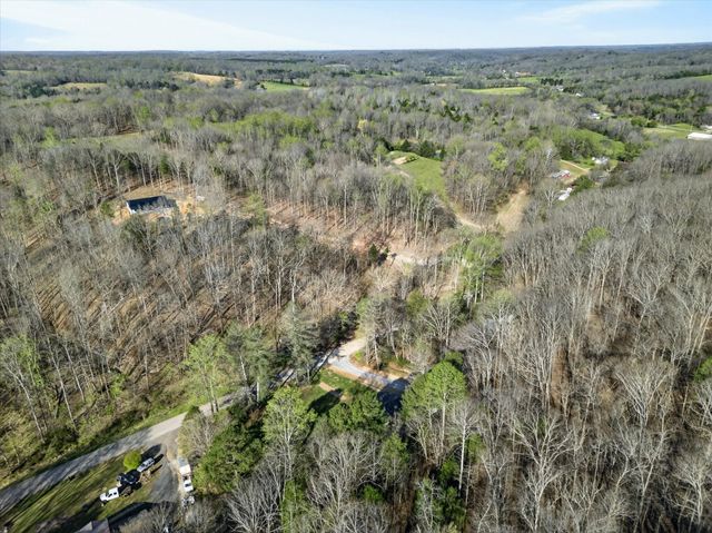 5075 Logan Rd, Cunningham, TN 37052