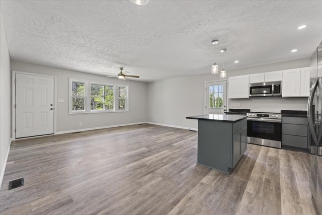 5075 Logan Rd, Cunningham, TN 37052