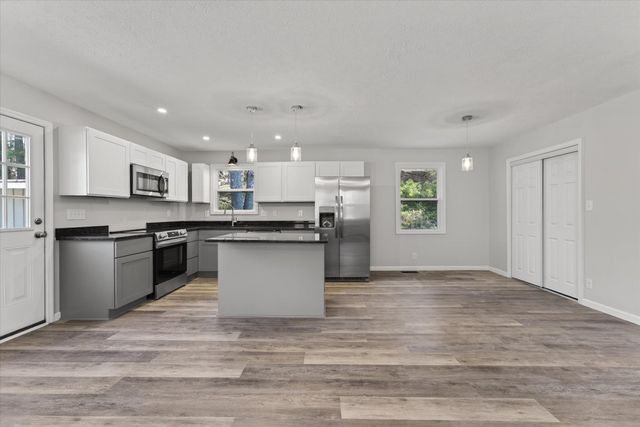 5075 Logan Rd, Cunningham, TN 37052