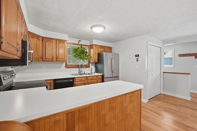 30 Golden Hills Road, Saugus, MA 01906