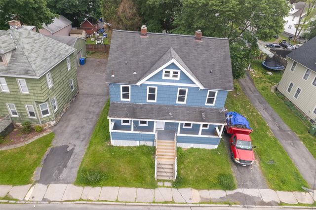 8 Chestnut Street, Middletown, NY 10940