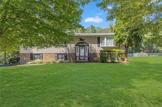 135 Northview Circle, Brighton Twp, PA 15009