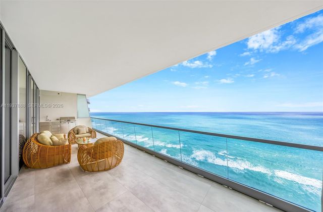 18501 Collins Avenue 2502, Sunny Isles Beach, FL 33160
