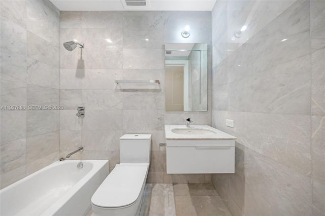 18501 Collins Avenue 2502, Sunny Isles Beach, FL 33160