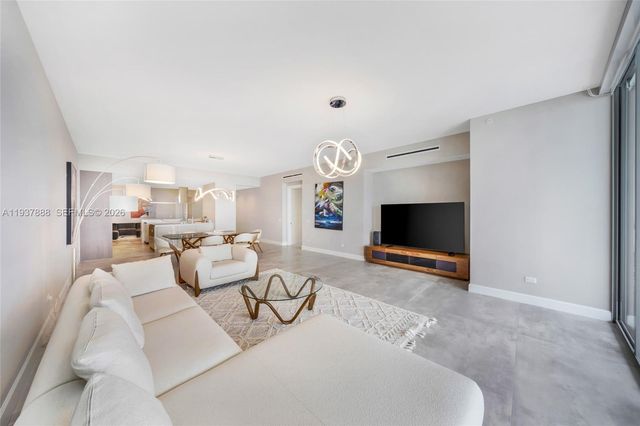 18501 Collins Avenue 2502, Sunny Isles Beach, FL 33160