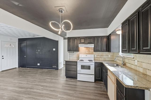 2776 Richland Avenue, Farmers Branch, TX 75234