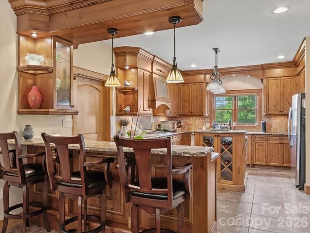 750 Barebridge Drive, Burnsville, NC 28714