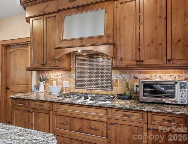 750 Barebridge Drive, Burnsville, NC 28714