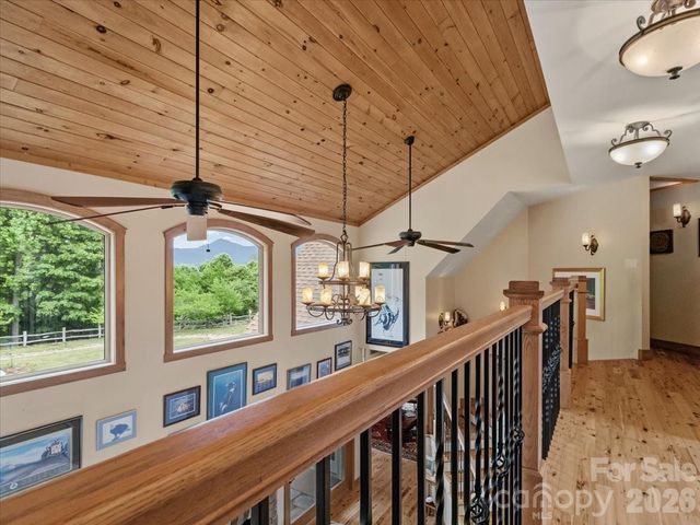 750 Barebridge Drive, Burnsville, NC 28714