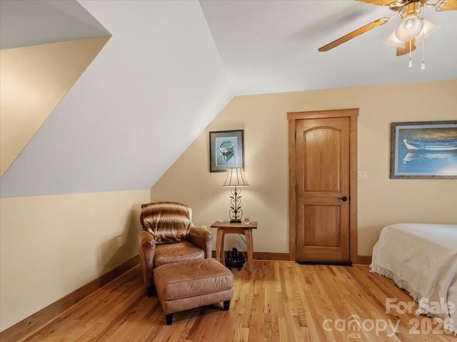750 Barebridge Drive, Burnsville, NC 28714