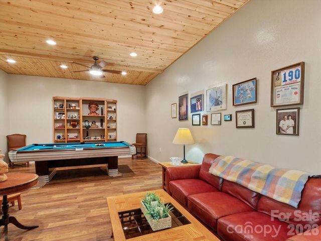 750 Barebridge Drive, Burnsville, NC 28714