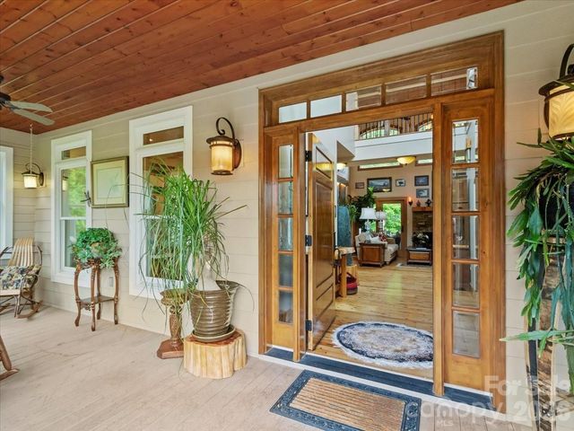 750 Barebridge Drive, Burnsville, NC 28714