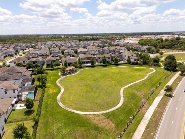 9942 SUMMERLAKE GROVES STREET, Winter Garden, FL 34787