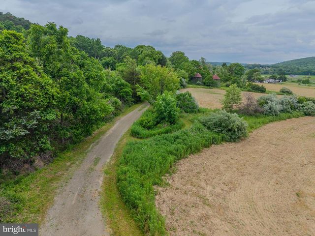 161 ESH LN, Liverpool, PA 17045