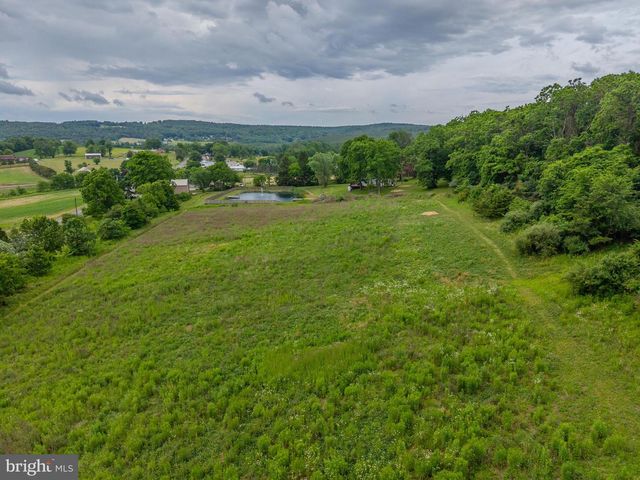 161 ESH LN, Liverpool, PA 17045
