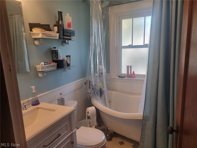 866 Milan Avenue, Amherst, OH 44001